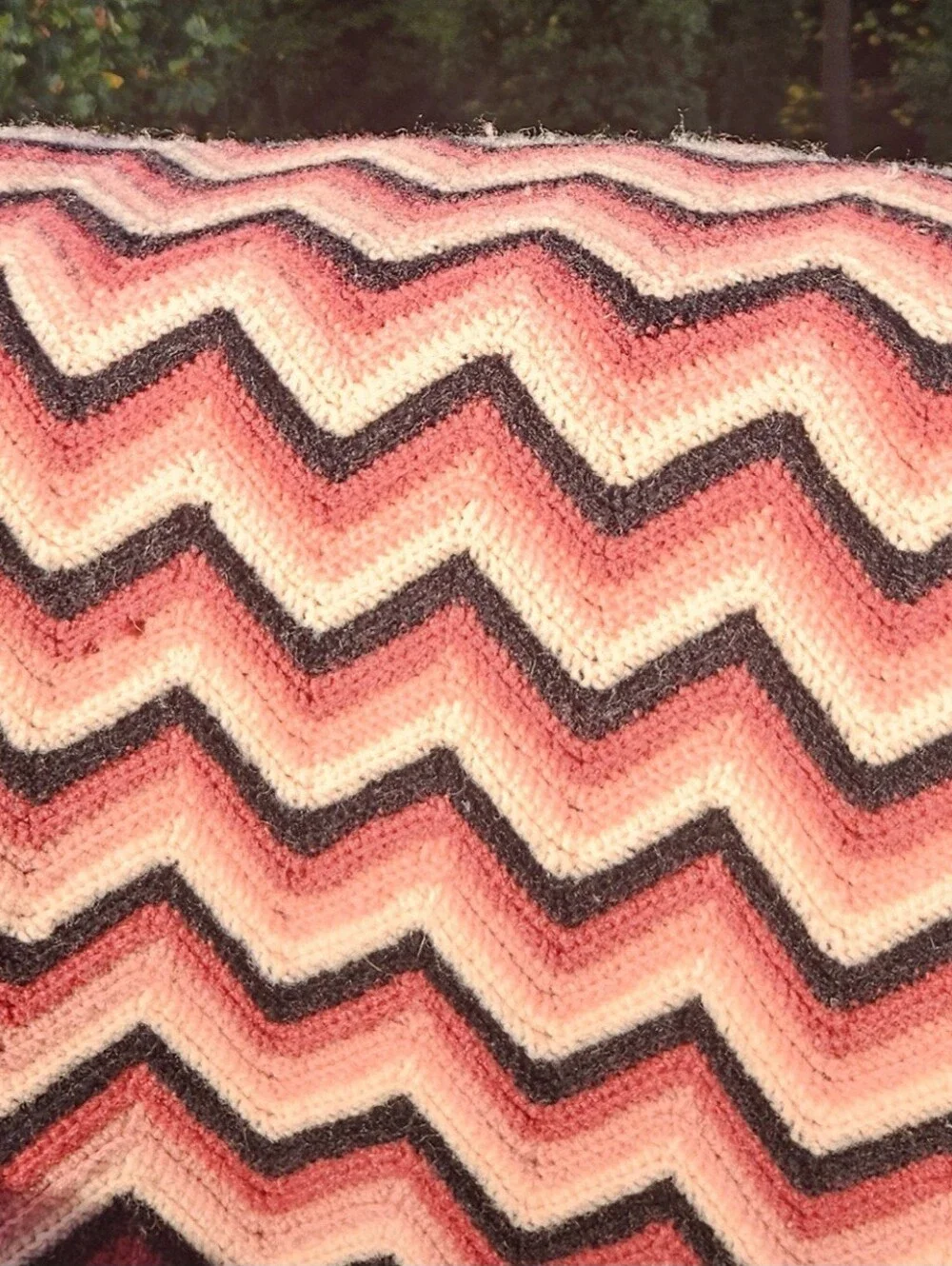 Rare Vintgage 70s Crochet Chevron Afghan Blanket XL 8x4ft Burgundy, Rose Black